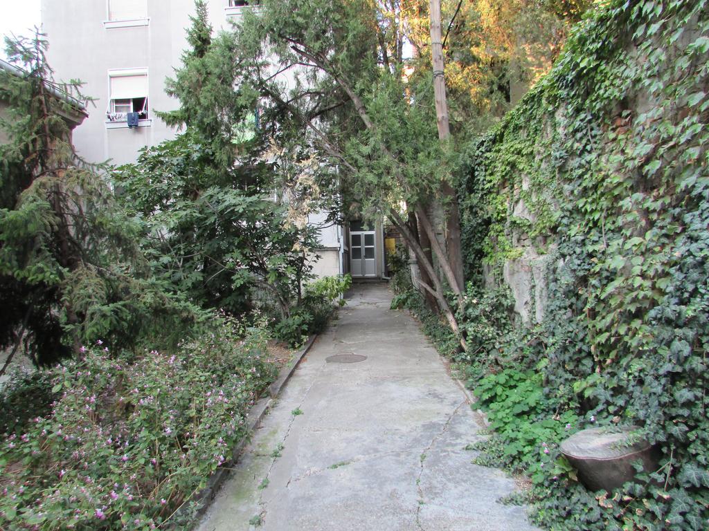 Apartment Sonja Belgrado Esterno foto